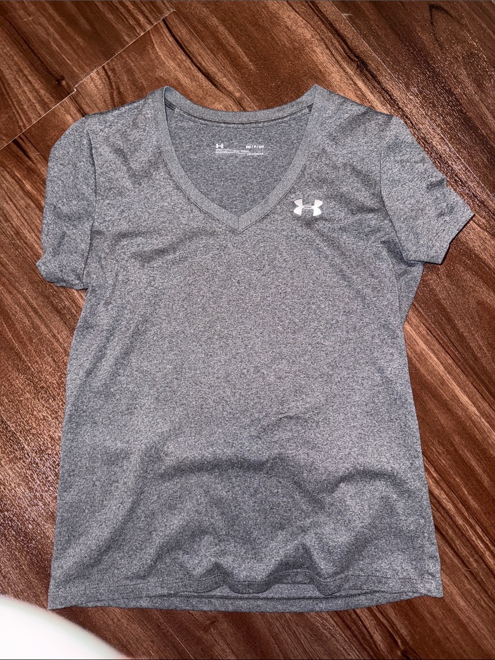 Under Armour Women’s Gray V-Neck Short Sleeve Performance Tee